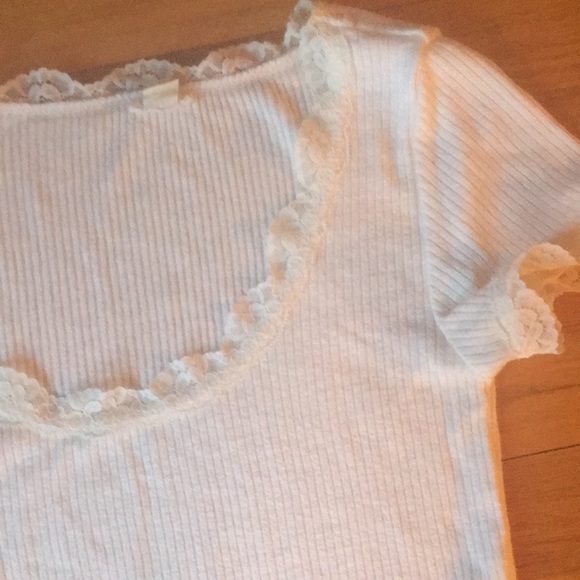 Off white stretchy shirt - Picture 3 of 5